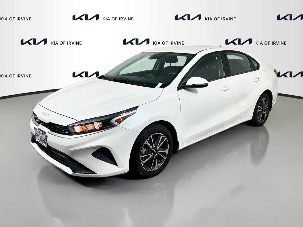 Certified 2024 Kia Forte LXS w/ LXS Technology Package FWD image 4