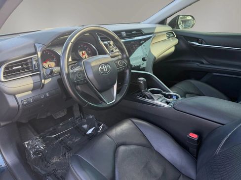 Used 2019 Toyota Camry XSE FWD image 14