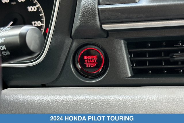 Certified 2024 Honda Pilot Touring image 27