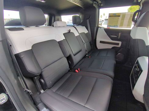 Used 2024 GMC Hummer EV 3X image 25