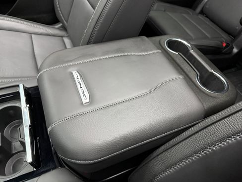 Used 2026 GMC Yukon Denali w/ Denali Reserve Package image 21