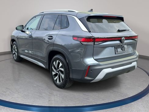 New 2026 Volkswagen Tiguan S FWD image 7