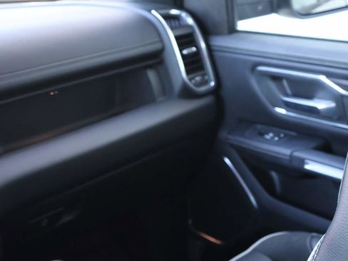 Used 2025 RAM 1500 Laramie image 15