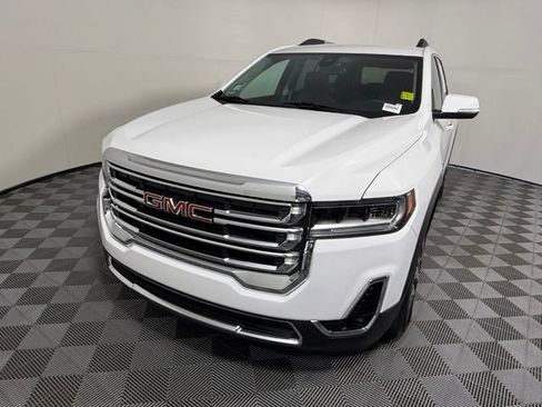 Used 2023 GMC Acadia SLT FWD image 2