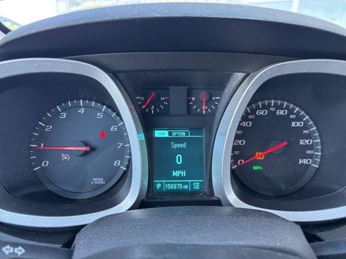 Used 2017 Chevrolet Equinox Premier w/ Enhanced Convenience Package AWD/4WD image 15