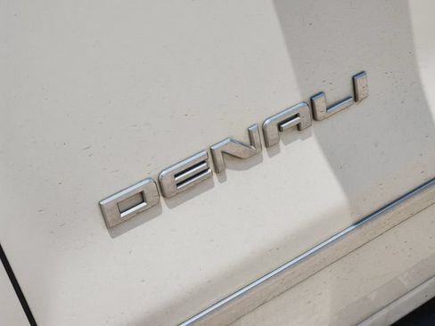 Used 2015 GMC Sierra 1500 Denali w/ Driver Alert Package RWD image 12