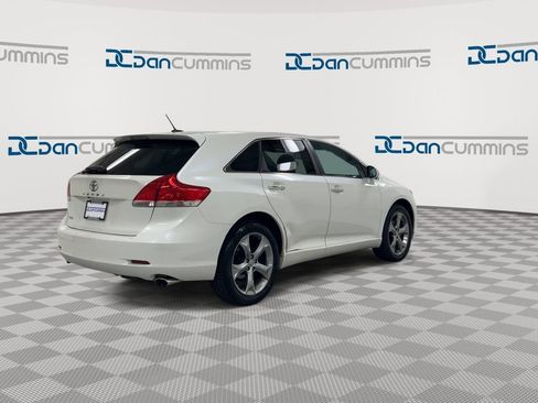 Used 2010 Toyota Venza FWD image 8