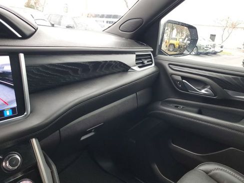 Used 2021 GMC Yukon Denali w/ Denali Ultimate Package image 25