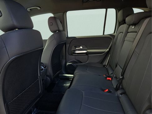 New 2026 Mercedes-Benz GLB 250 image 10