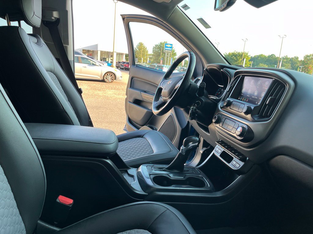 Used 2022 Chevrolet Colorado Z71 w/ Trail Boss Package AWD/4WD image 38