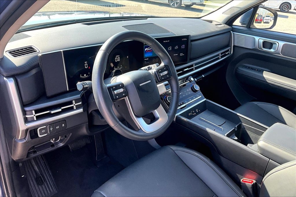 Used 2025 Hyundai Santa Fe SEL FWD image 14