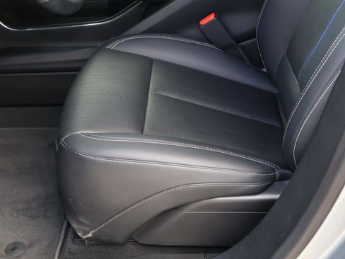 Used 2025 Cadillac Lyriq Luxury w/ LPO, Floor Liner Package image 19