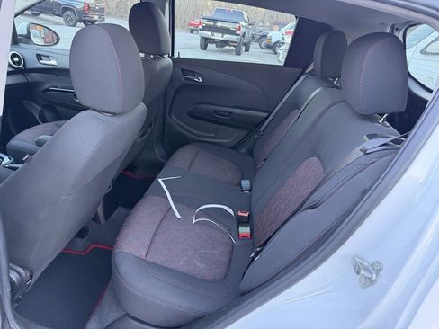 Used 2019 Chevrolet Sonic LT w/ Convenience Package image 6