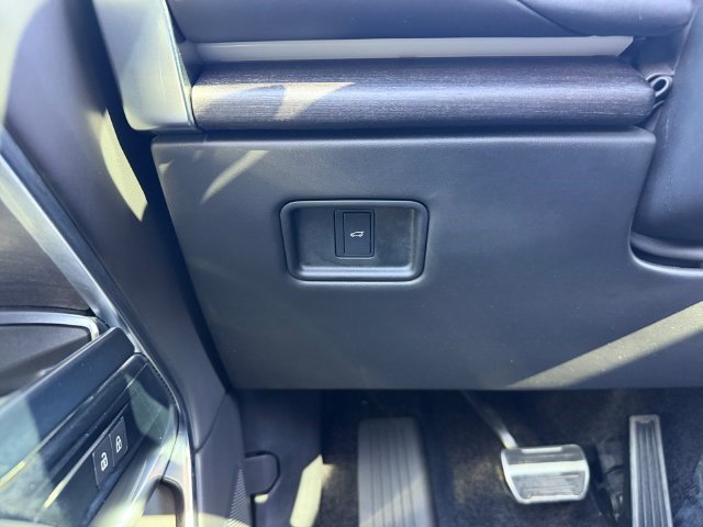 Used 2023 Land Rover Range Rover SE AWD/4WD image 26