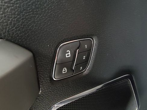 Used 2019 Ford F150 Lariat w/ Equipment Group 502A Luxury image 21