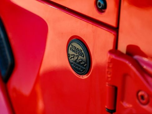 Used 2021 Jeep Gladiator Sport AWD/4WD image 50