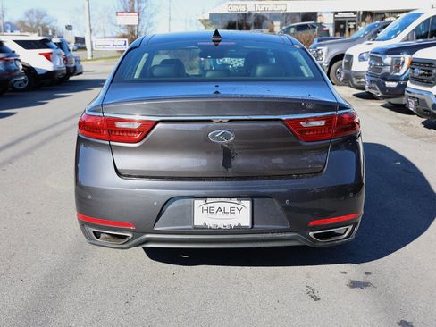 Used 2018 Kia Cadenza Limited w/ Paint Protection Package image 6