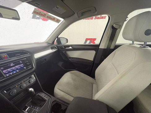 Used 2020 Volkswagen Tiguan S FWD image 28