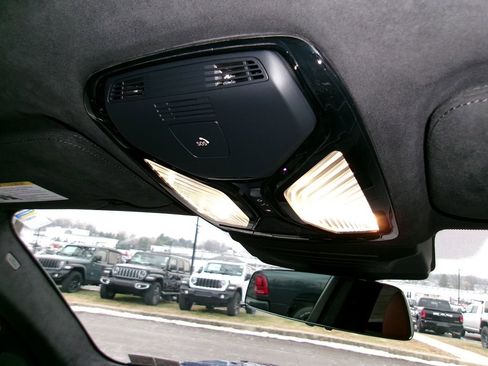 Used 2024 BMW X7 M60i w/ Executive Package image 30