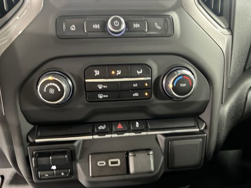 Certified 2023 Chevrolet Silverado 2500 Custom w/ Custom Value Package image 35