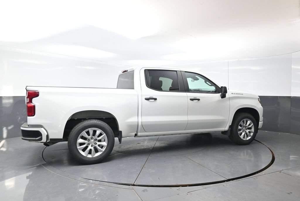 Used 2023 Chevrolet Silverado 1500 Custom AWD/4WD image 5