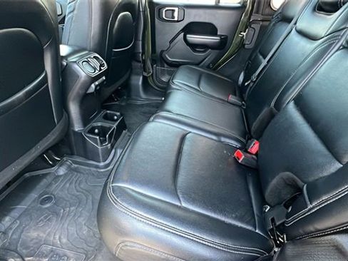 Used 2021 Jeep Wrangler Unlimited Sport image 16