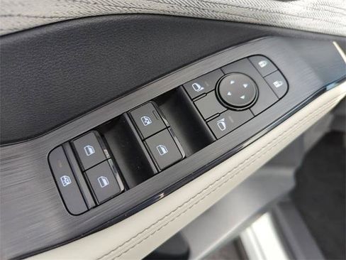 Certified 2023 Nissan Rogue SV image 25