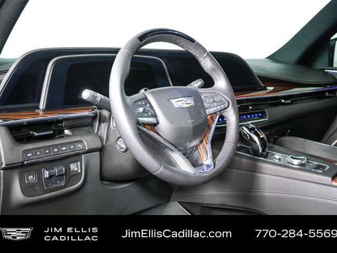 Used 2024 Cadillac Escalade Premium Luxury w/ Performance Package AWD/4WD image 4