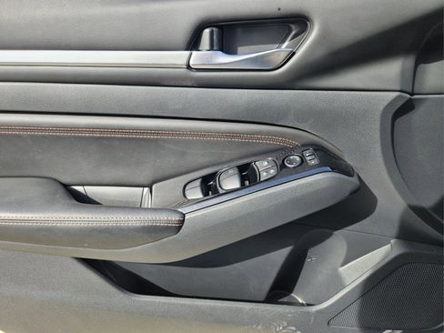 Used 2023 Nissan Altima 2.5 SR image 26