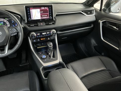 Used 2020 Toyota RAV4 XSE image 16