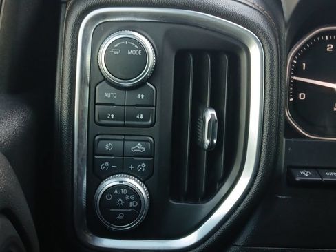 Used 2020 GMC Sierra 2500 AT4 w/ AT4 Premium Package AWD/4WD image 12