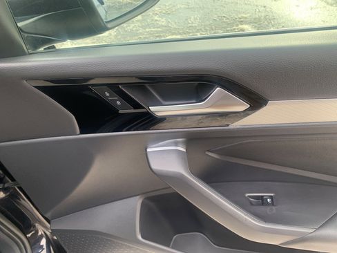 Used 2020 Volkswagen Jetta R-Line w/ R-Line Cold Weather Package image 30