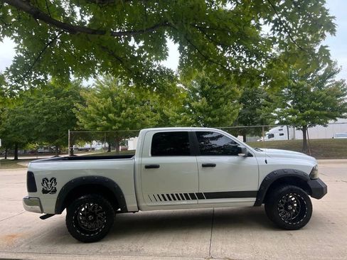 Used 2015 RAM 1500 Outdoorsman image 10