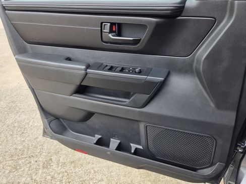 Used 2025 Toyota Tundra SR AWD/4WD image 25