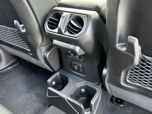 New 2026 Jeep Gladiator Rubicon image 40