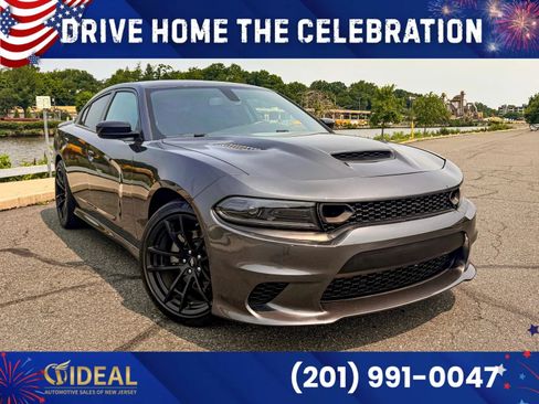 Used 2023 Dodge Charger R/T RWD image 1