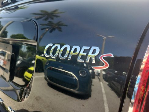 Used 2023 MINI Cooper Countryman S FWD image 9