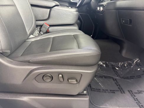 Used 2025 GMC Sierra 1500 SLT AWD/4WD image 36