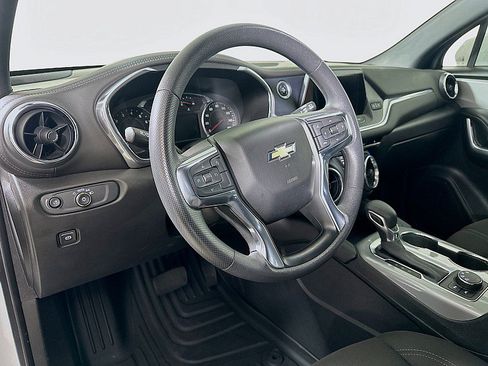 Used 2022 Chevrolet Blazer LT AWD/4WD image 9