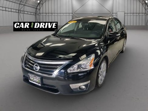 Used 2013 Nissan Altima 2.5 SV w/ 2.5SV Convenience Pkg image 3