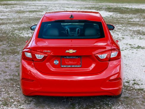 Used 2017 Chevrolet Cruze LS image 9