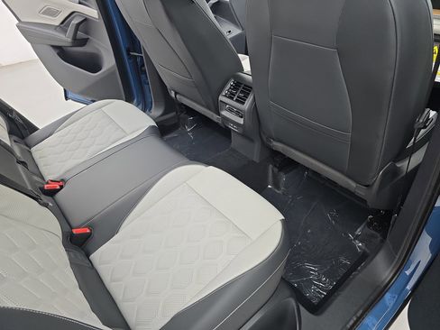 New 2026 Volkswagen Tiguan SEL R-Line image 11