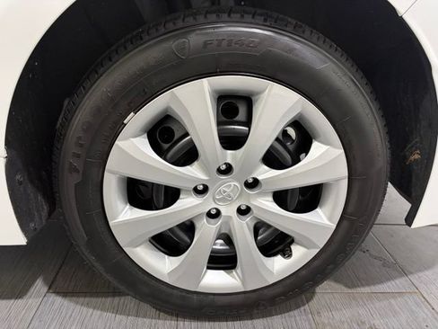 Used 2026 Toyota Corolla LE FWD image 23