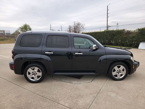 Used 2011 Chevrolet HHR LT image 4