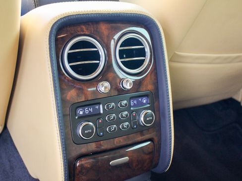 Used 2007 Bentley Flying Spur Flying Spur AWD/4WD image 32