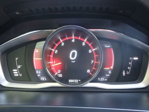 Used 2015 Volvo V60 T5 Cross Country w/ Protection Package AWD/4WD image 34