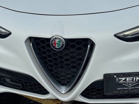 Used 2018 Alfa Romeo Stelvio Base AWD 4dr Crossover w/ Cold Weather Package image 26