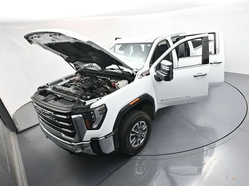 Used 2025 GMC Sierra 2500 SLT AWD/4WD image 47