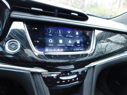 Used 2020 Cadillac XT6 Premium Luxury w/ LPO, Floor Liner Package image 11