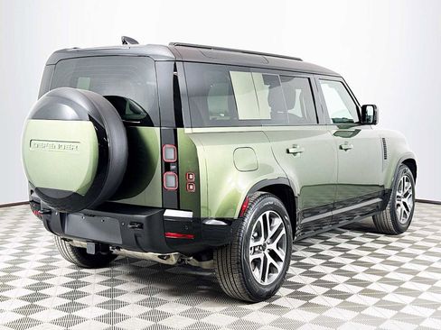 New 2026 Land Rover Defender 110 X-Dynamic SE AWD/4WD image 5